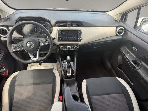 Used 2020 Nissan Versa SV FWD image 27