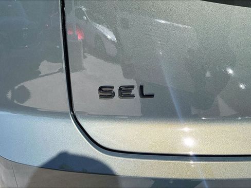 New 2026 Volkswagen Atlas Cross Sport SEL R-Line AWD/4WD image 7