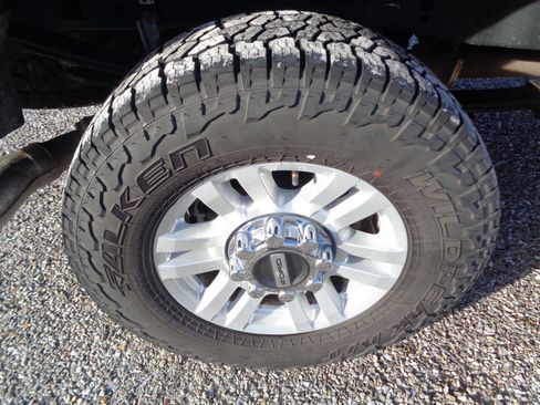 Used 2019 Ford F250 XLT image 28