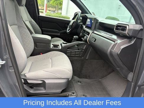 Used 2025 Toyota Tacoma SR5 AWD/4WD image 18