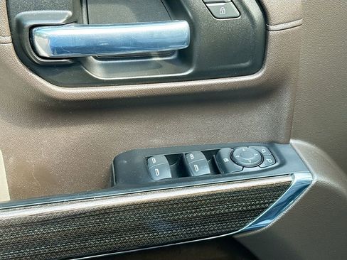 Used 2022 Chevrolet Silverado 1500 RST w/ Convenience Package II AWD/4WD image 13
