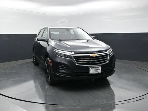 Used 2022 Chevrolet Equinox LS AWD/4WD image 5