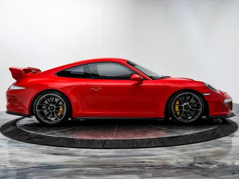 Used 2015 Porsche 911 GT3 image 15