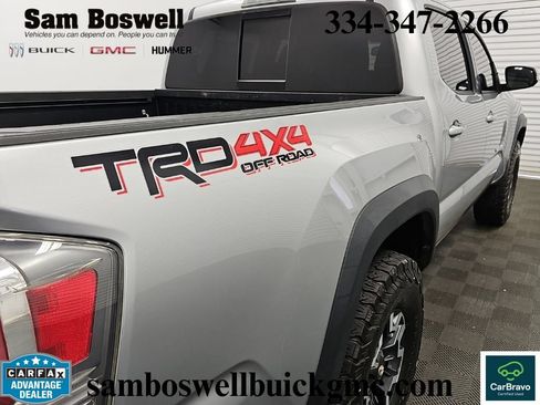 Used 2021 Toyota Tacoma TRD Off-Road w/ Technology Package AWD/4WD image 9