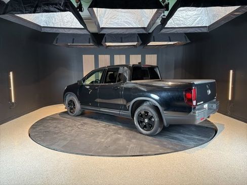 Used 2020 Honda Ridgeline Black Edition image 3