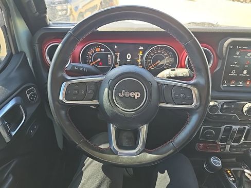 Used 2023 Jeep Wrangler Unlimited Rubicon w/ Cold Weather Group AWD/4WD image 13
