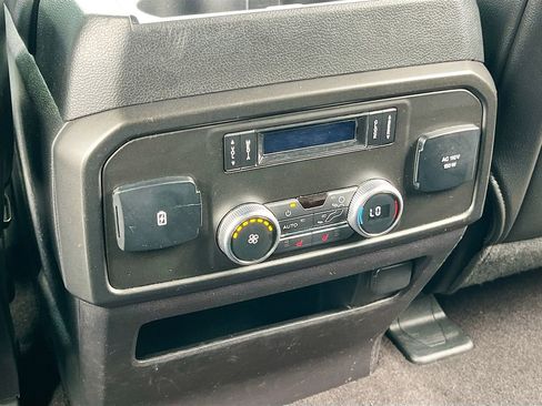 Used 2019 Ford Expedition Max Limited RWD image 26