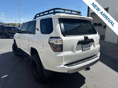 Used 2021 Toyota 4Runner TRD Off-Road Premium AWD/4WD image 5