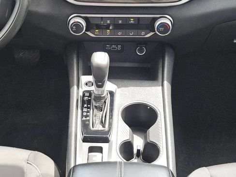 Used 2025 Nissan Altima 2.5 SV AWD/4WD image 21