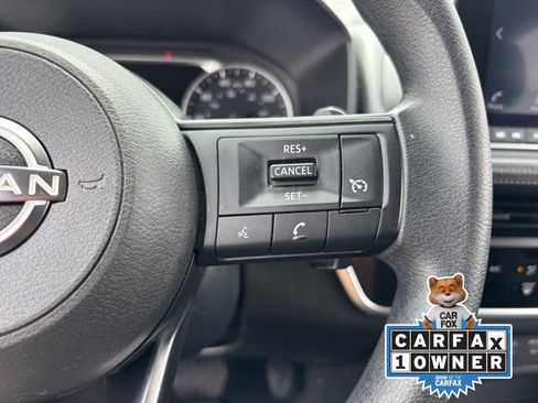 Used 2024 Nissan Rogue S AWD/4WD image 31