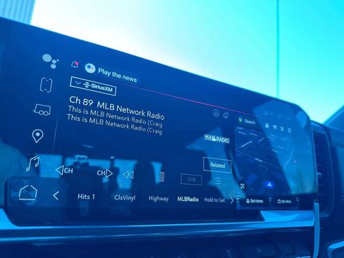 Used 2025 GMC Sierra 1500 SLT w/ SLT Premium Package image 23