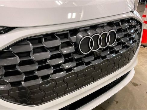 Used 2025 Audi Q5 Premium Plus w/ Premium Plus AWD/4WD image 30