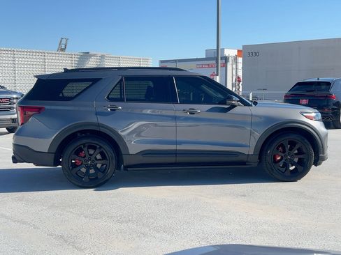 Used 2022 Ford Explorer ST w/ Equipment Group 401A image 8