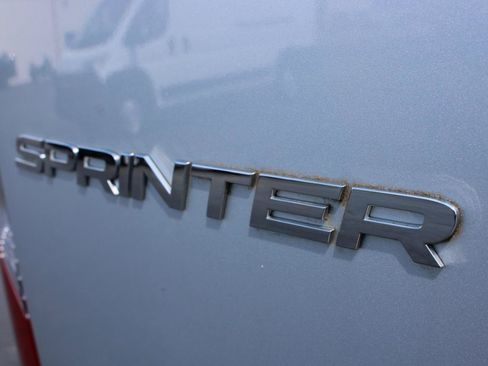 Used 2023 Mercedes-Benz Sprinter 2500 image 6