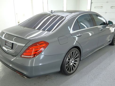 Used 2017 Mercedes-Benz S 550 Sedan w/ Sport Package w/ Sport Package image 9