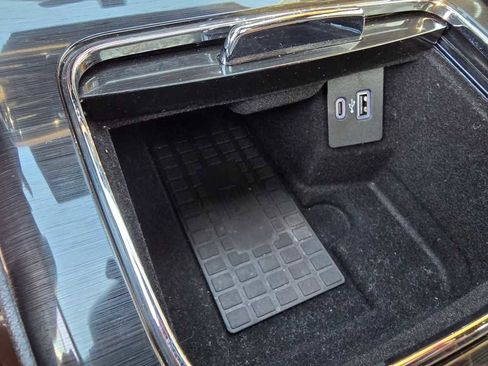 Used 2022 Lincoln Nautilus Reserve w/ Equipment Group 201A image 21