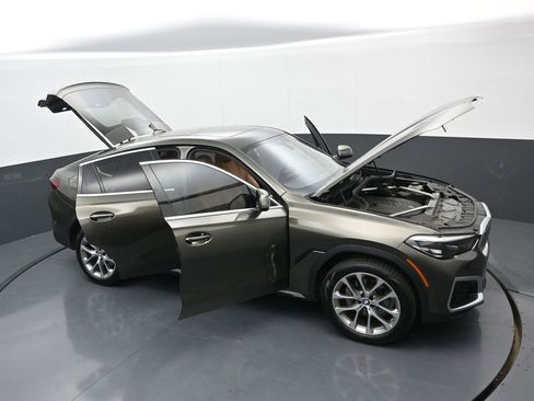 Used 2023 BMW X6 xDrive40i w/ Premium Package AWD/4WD image 37