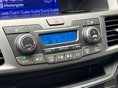 Used 2011 Honda Odyssey EX-L image 19