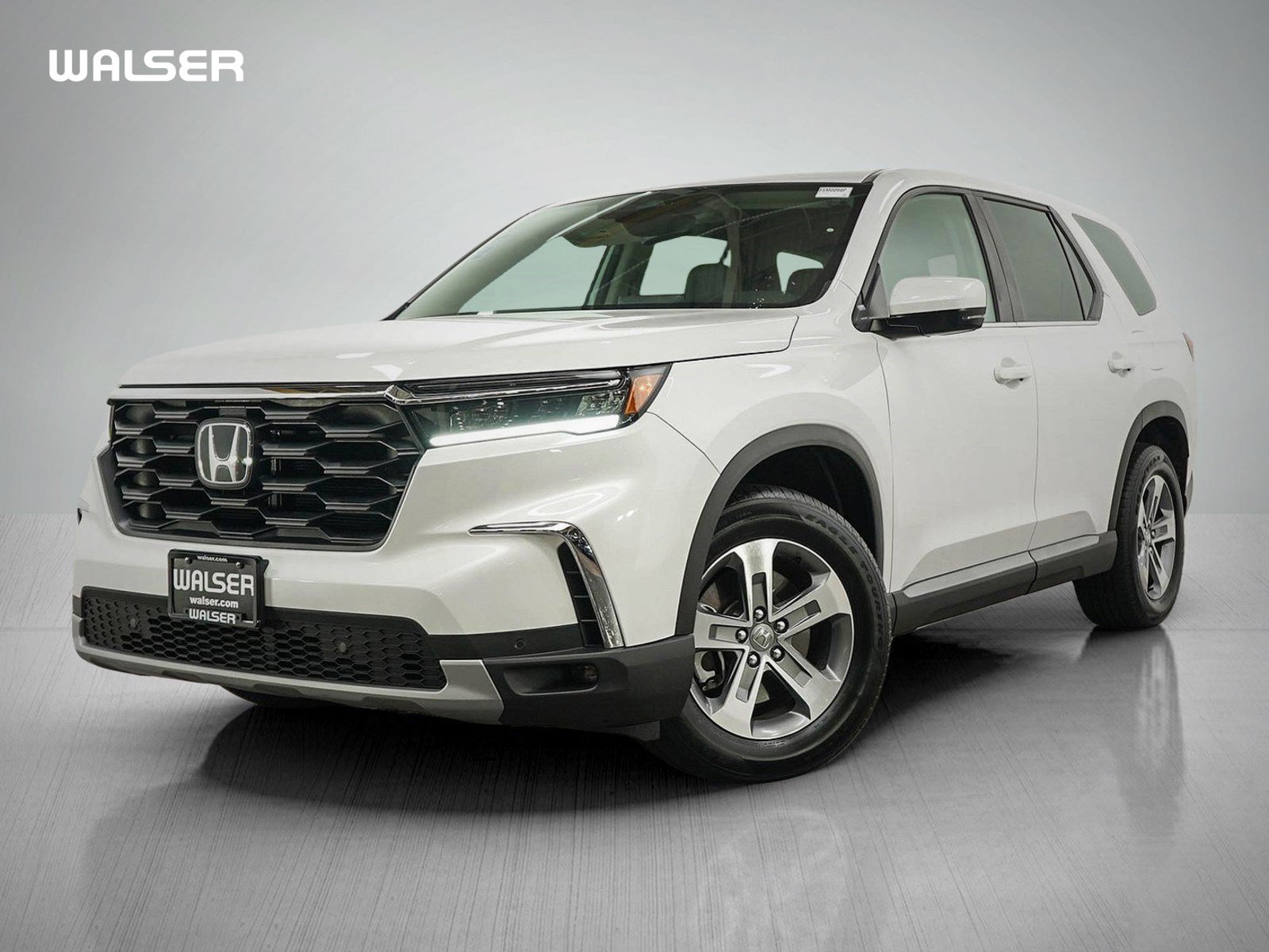 Used 2025 Honda Pilot EX-L image 1