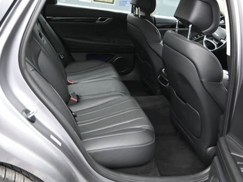 Used 2022 Genesis G80 2.5T AWD/4WD image 12