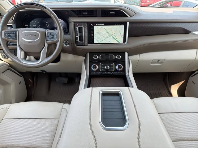 Used 2023 GMC Yukon Denali w/ Denali Reserve Package AWD/4WD image 9