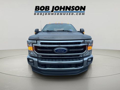 Used 2022 Ford F350 Lariat w/ Lariat Value Package AWD/4WD image 2