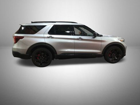 Used 2022 Ford Explorer ST w/ Equipment Group 401A AWD/4WD image 4