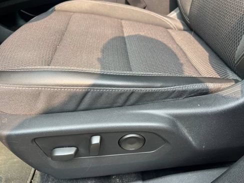 Used 2021 Buick Envision Preferred AWD/4WD image 22