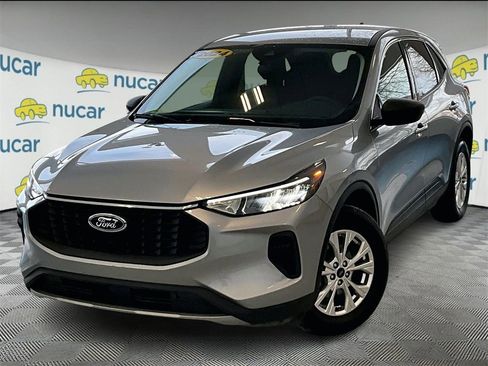 Used 2024 Ford Escape Active image 3