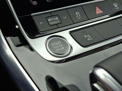 Used 2025 Audi Q7 2.0T Premium Plus w/ Premium Plus Package AWD/4WD image 25