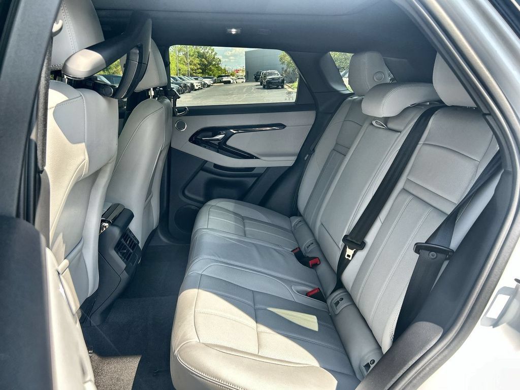 New 2026 Land Rover Range Rover Evoque S AWD/4WD image 15