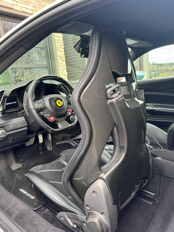 Used 2019 Ferrari 488 GTB RWD image 34