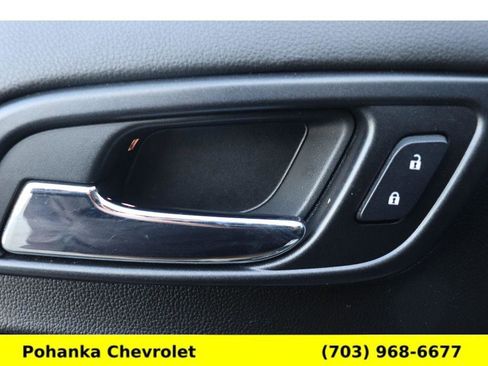 Used 2019 GMC Yukon SLE w/ HD Trailering Package image 18