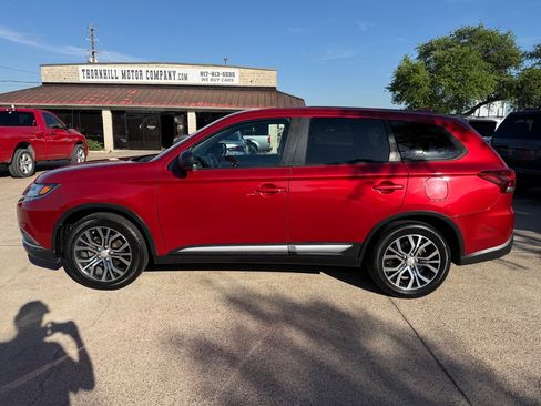 Used 2018 Mitsubishi Outlander ES image 4