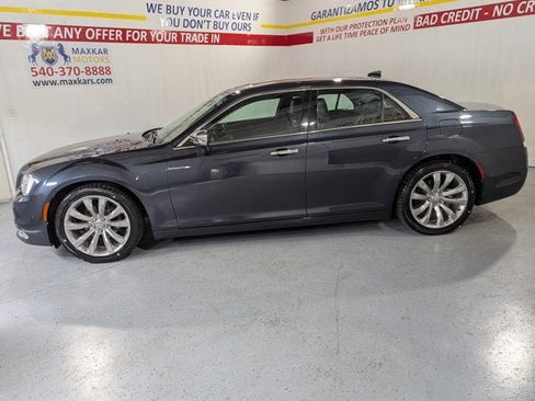 Used 2017 Chrysler 300 C w/ Safetytec Plus Group image 4