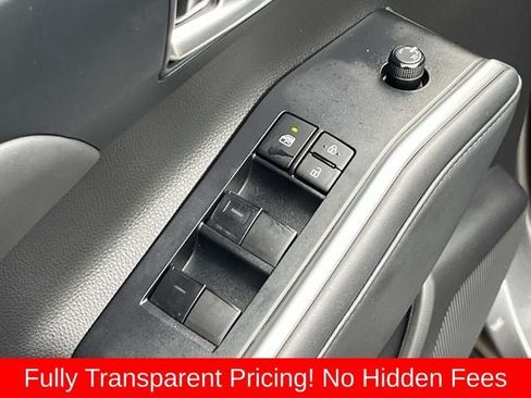 Used 2022 Toyota Highlander XSE AWD/4WD image 28