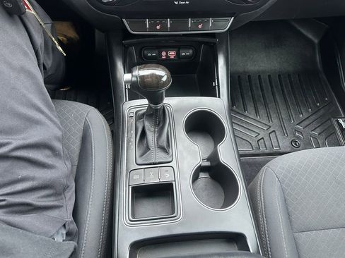 Used 2017 Kia Sorento LX w/ LX V6 Convenience Package image 18