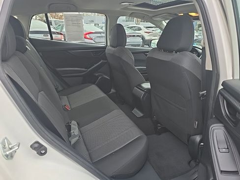 Used 2022 Subaru Impreza Premium image 13