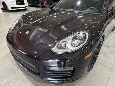 Used 2014 Porsche Panamera GTS image 32