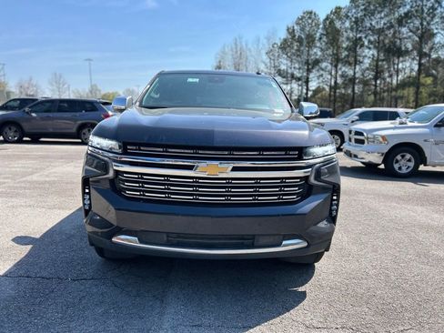 Used 2023 Chevrolet Suburban Premier image 2