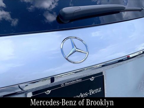 Used 2025 Mercedes-Benz GLE 450e 4MATIC image 32