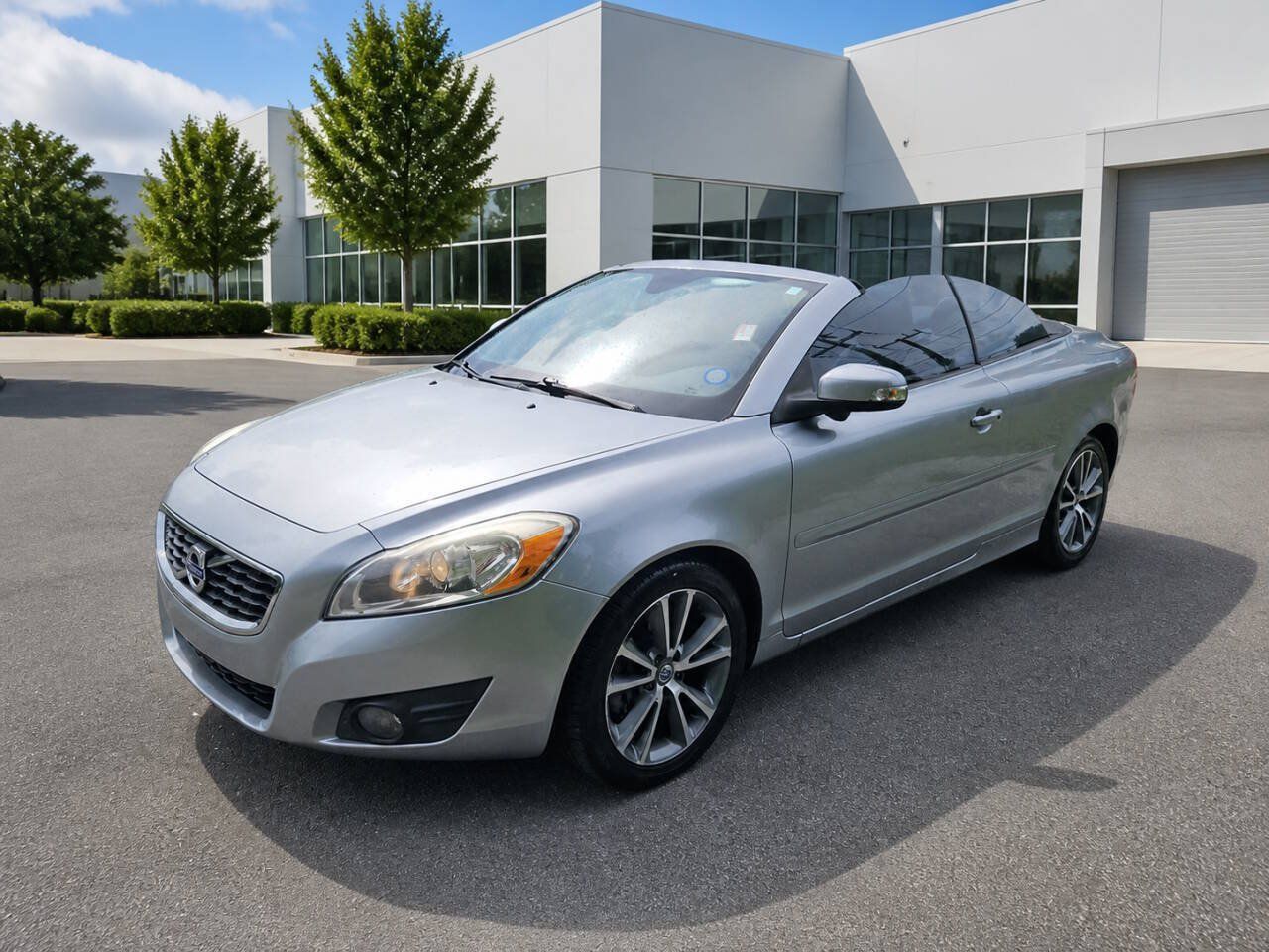 Used 2012 Volvo C70 T5 FWD image 1