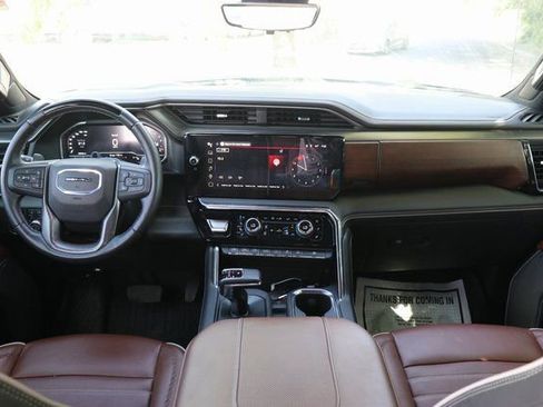Used 2024 GMC Sierra 1500 Denali Ultimate image 18