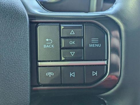 Used 2025 Ford F350 Platinum w/ FX4 Off-Road Package AWD/4WD image 6