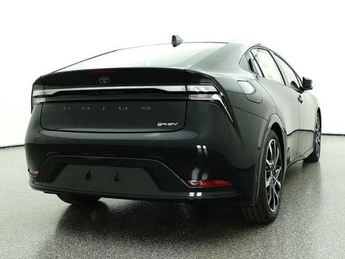 New 2026 Toyota Prius Plug-In Hybrid image 24