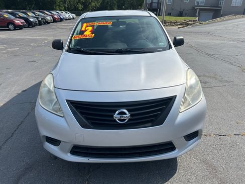 Used 2012 Nissan Versa S w/ Cruise Control Pkg FWD image 3