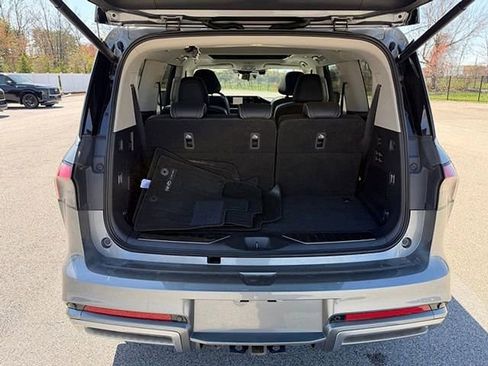 Certified 2025 INFINITI QX80 Sensory image 19