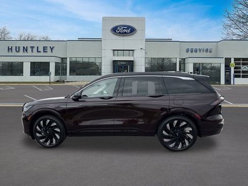 Used 2025 Lincoln Nautilus Black Label w/ Jet Appearance Package AWD/4WD image 7