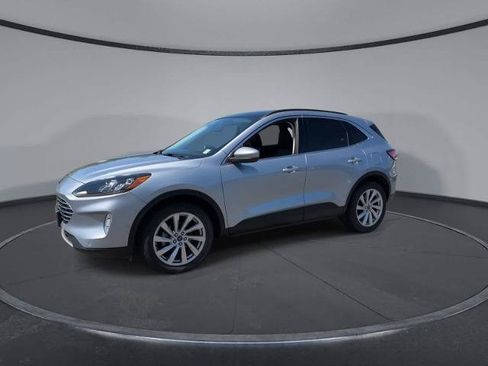 Certified 2022 Ford Escape Titanium w/ Titanium Elite Package AWD/4WD image 4