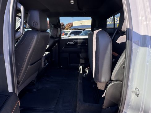 Used 2024 GMC Sierra 2500 AT4 w/ AT4 Preferred Package image 13